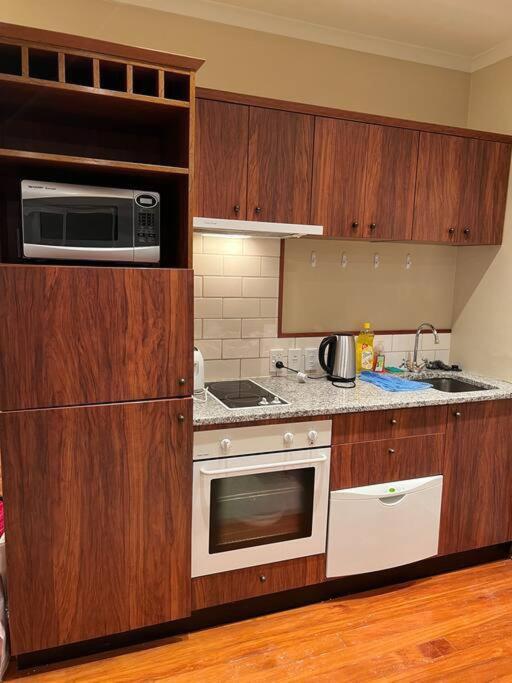 Seaview Waterfront Hotel Apt Auckland Esterno foto